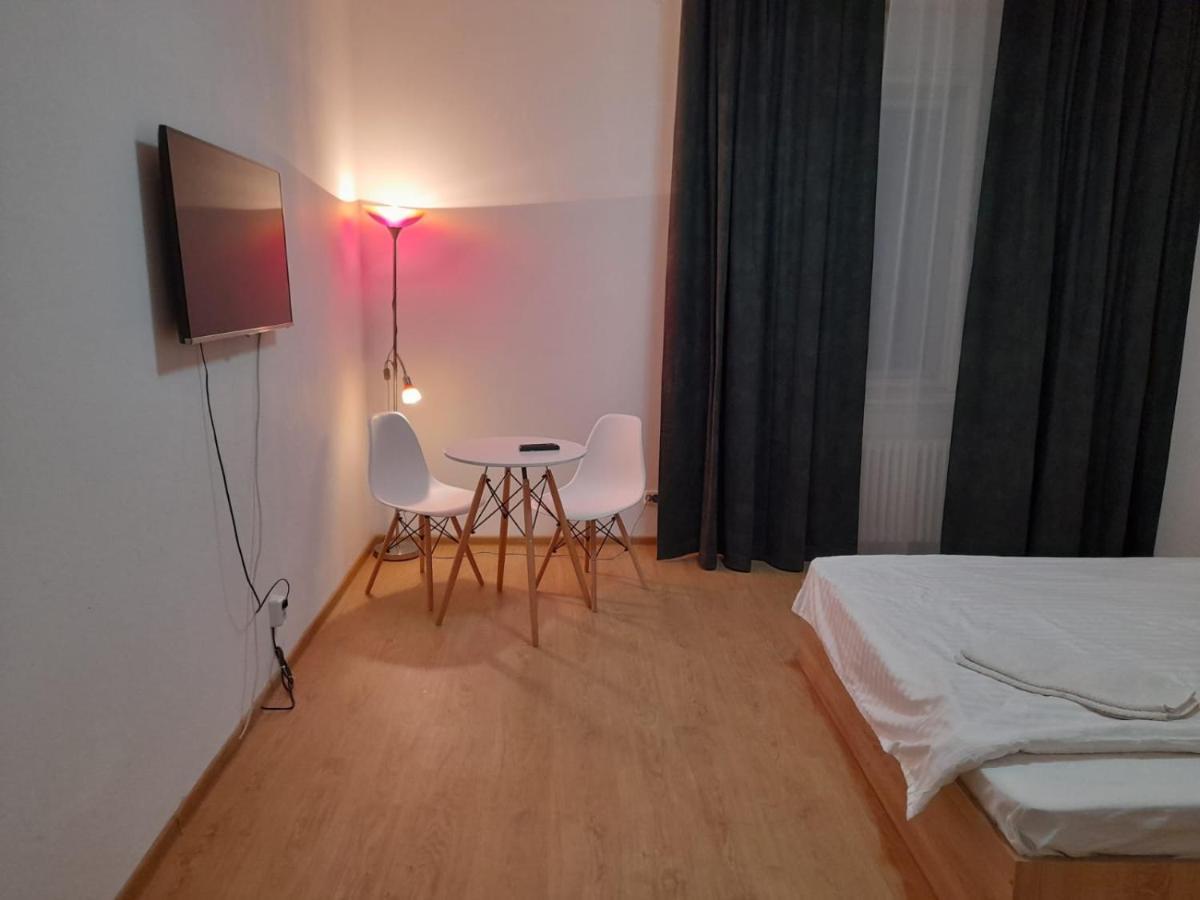 Piata Unirii- 1 Room Studio Apartment Timisoara Ngoại thất bức ảnh